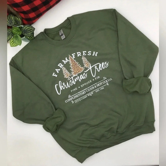 FARM FRESH Christmas‎ Trees SWEATSHIRT Olive Green Crewneck NEW! Various Sizes - Picture 1 of 4